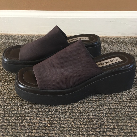 steve madden slinky platform sandals black